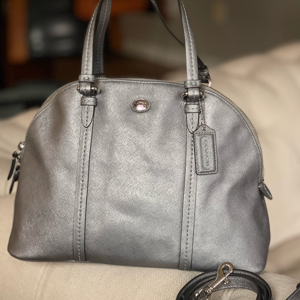 SOLD! Coach Silver Gray Peyton Leather Cora Domed Satchel Body Bag F25671